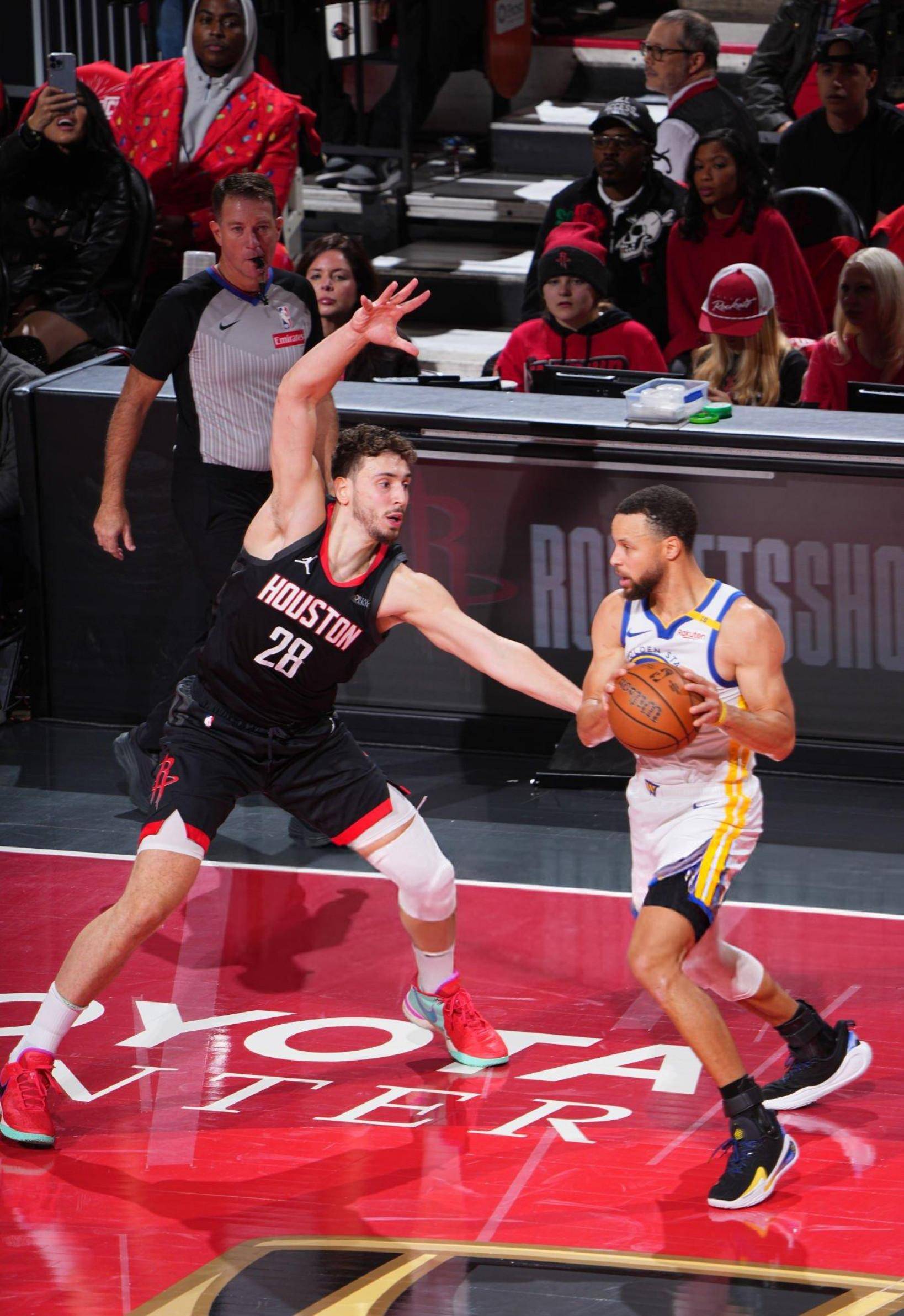 火箭复出首战，三连败状态火爆，险胜成为焦点！