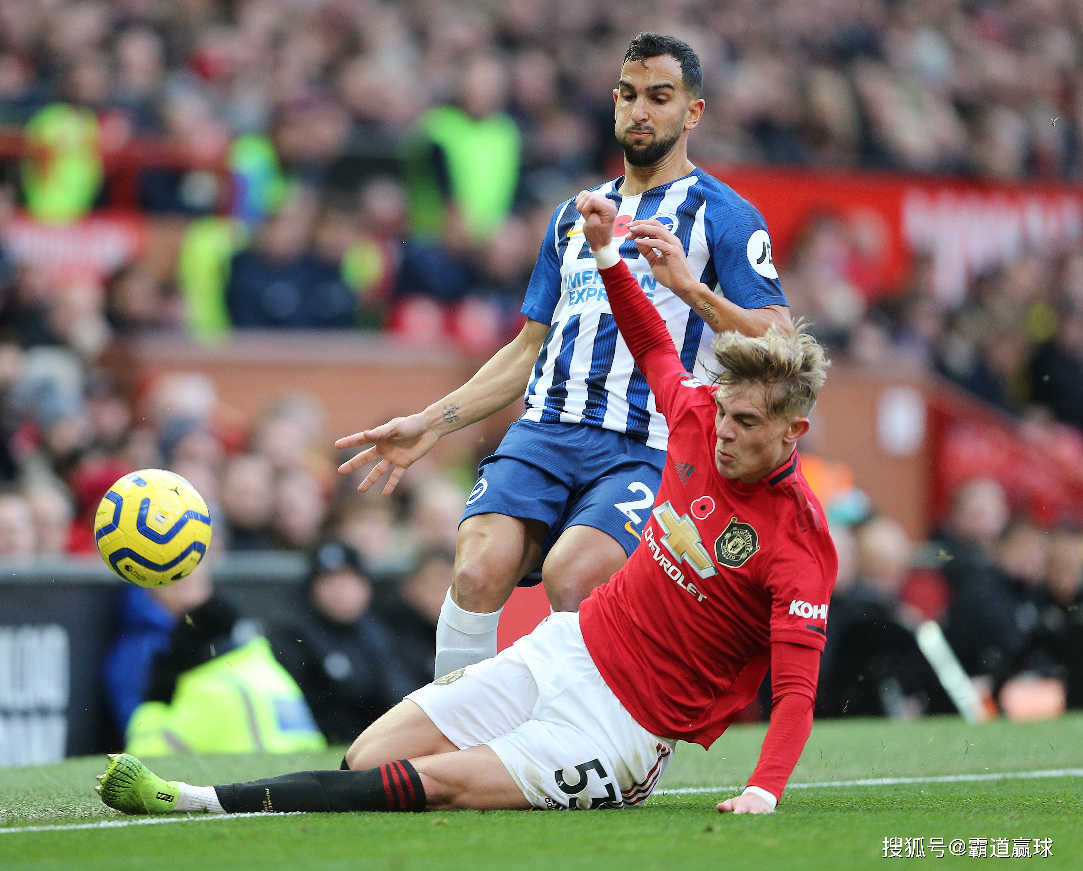  世界杯四强战爆出冷门！曼联横扫马德里竞技，争冠形势突变